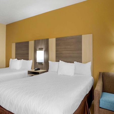 Best Western Plus Springfield Airport Inn Exterior photo