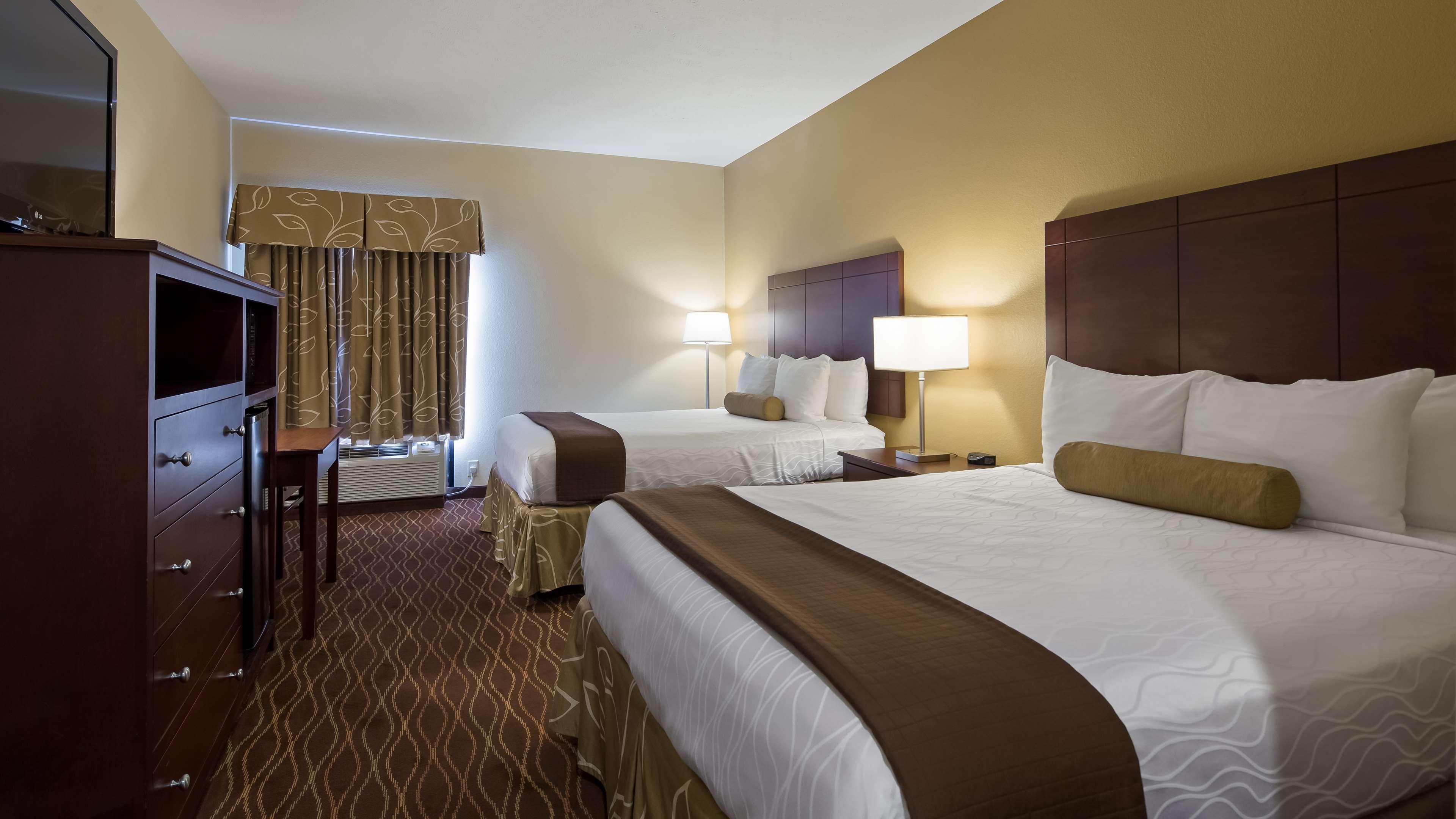 Best Western Plus Springfield Airport Inn Exterior photo