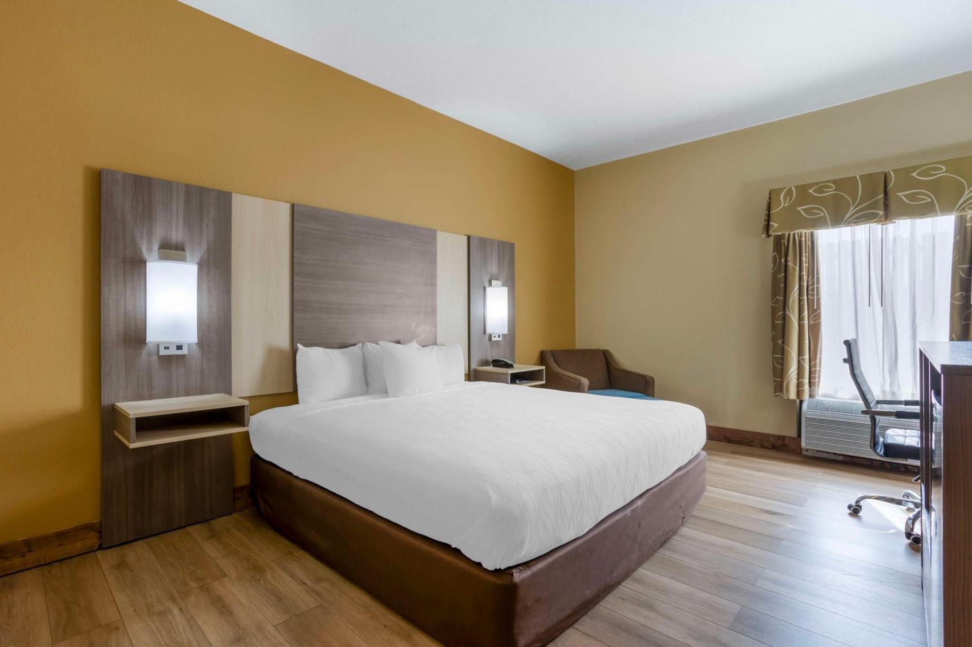 Best Western Plus Springfield Airport Inn Exterior photo