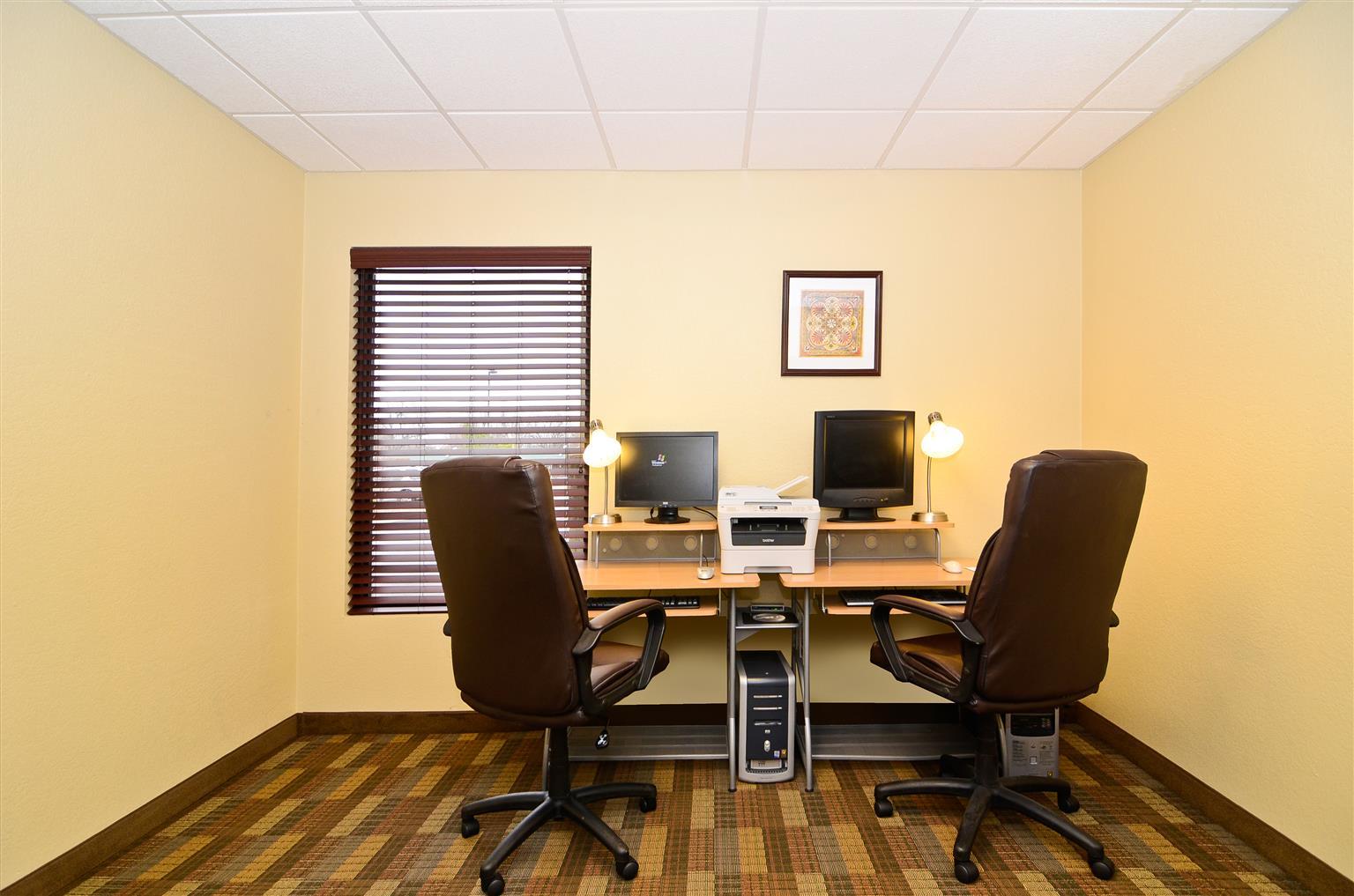Best Western Plus Springfield Airport Inn Facilities photo